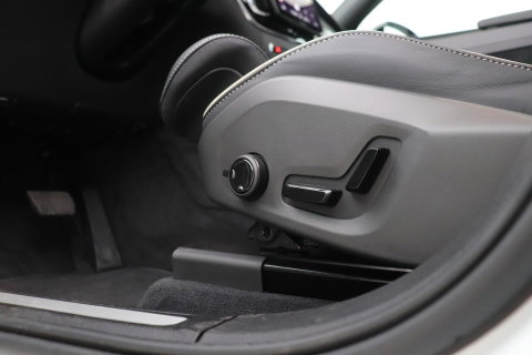 Volvo XC60 T6 Plus Black Edition | Harman/Kardon | Pilot Assist | Panoramadak | 360° Camera | Head-Up | Stoel+Stuurverwarming | 21 Inch