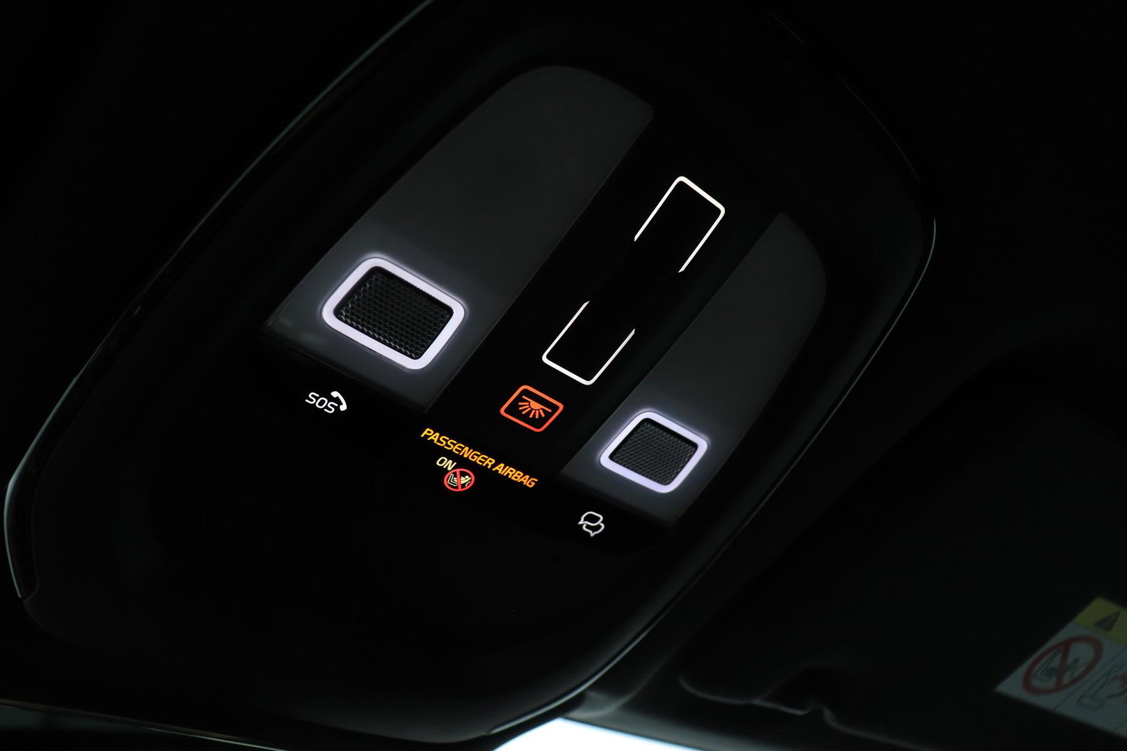 Volvo XC60 2.0 T6 Plug-in hybrid AWD Plus Black Edition | Panoramadak | Harman/Kardon | BLIS | Sportstoelen