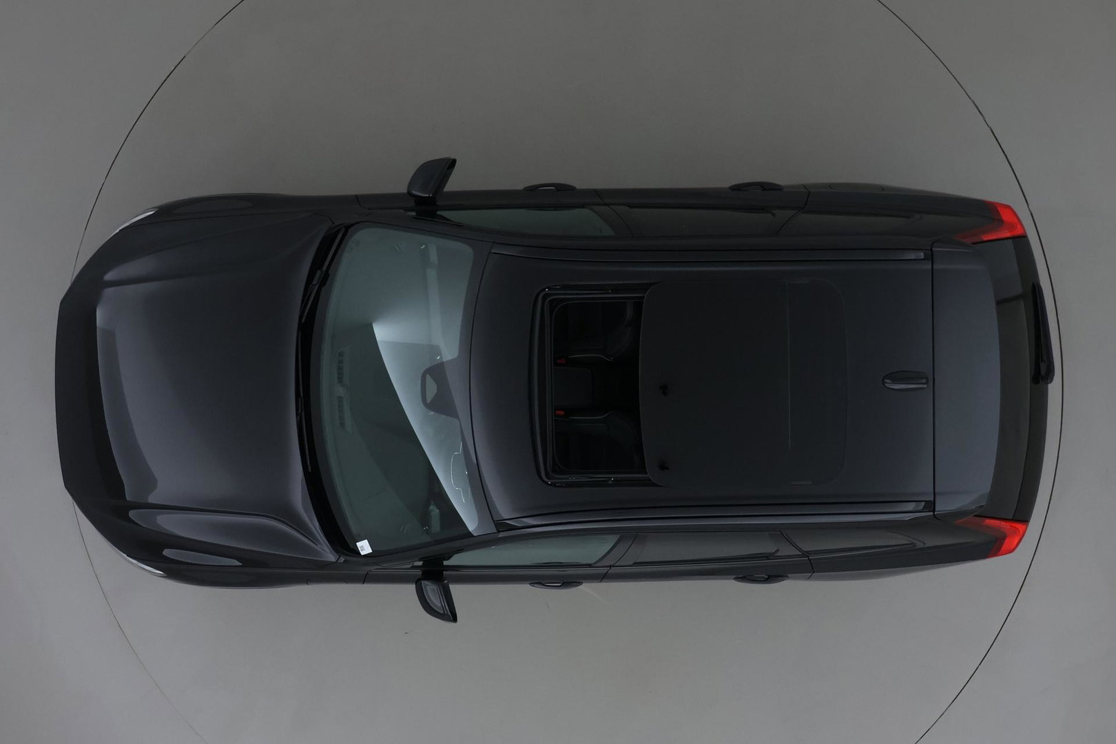 Volvo XC60 2.0 T6 Plug-in hybrid AWD Plus Black Edition | Panoramadak | Harman/Kardon | BLIS | Sportstoelen