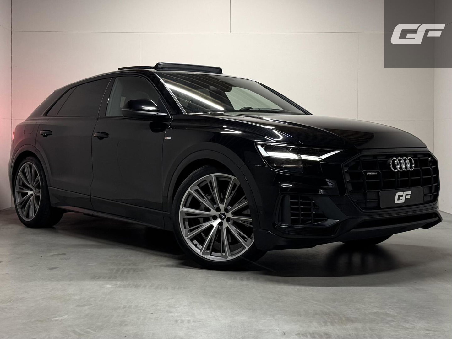 Audi Q8 55 TFSI e quattro S-line Pano Sfeer Luchtver. Trekh.