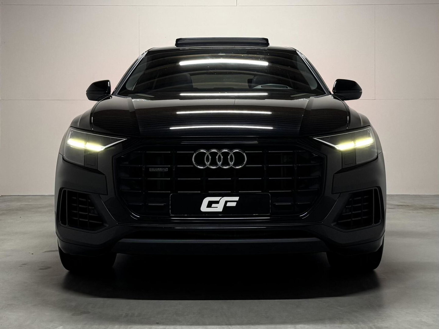 Audi Q8 55 TFSI e quattro S-line Pano Sfeer Luchtver. Trekh.