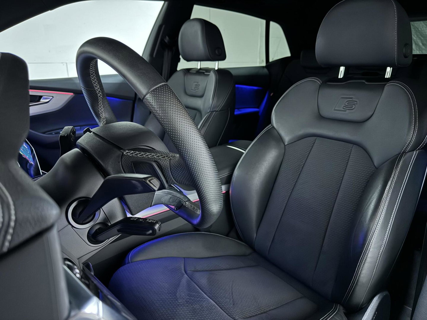 Audi Q8 55 TFSI e quattro S-line Pano Sfeer Luchtver. Trekh.