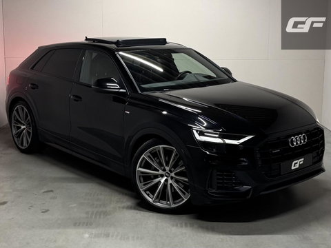 Audi Q8 55 TFSI e quattro S-line Pano Sfeer Luchtver. Trekh.