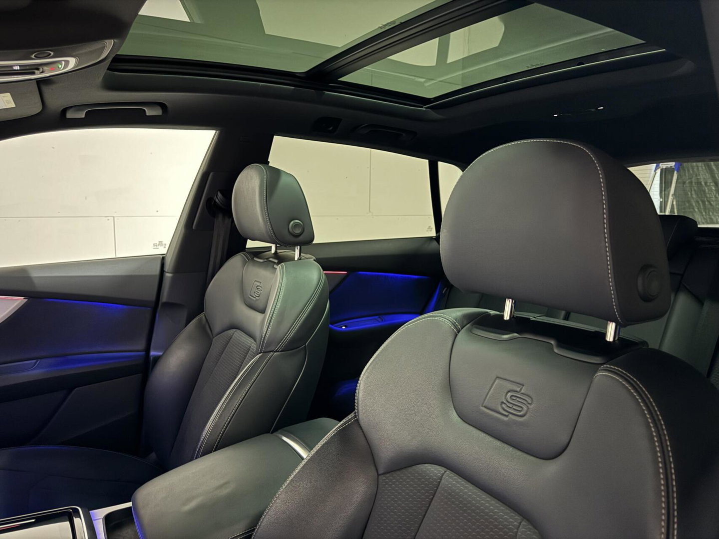 Audi Q8 55 TFSI e quattro S-line Pano Sfeer Luchtver. Trekh.