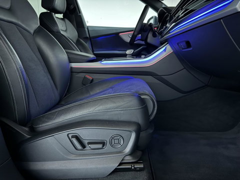 Audi Q8 55 TFSI e quattro S-line Pano Sfeer Luchtver. Trekh.