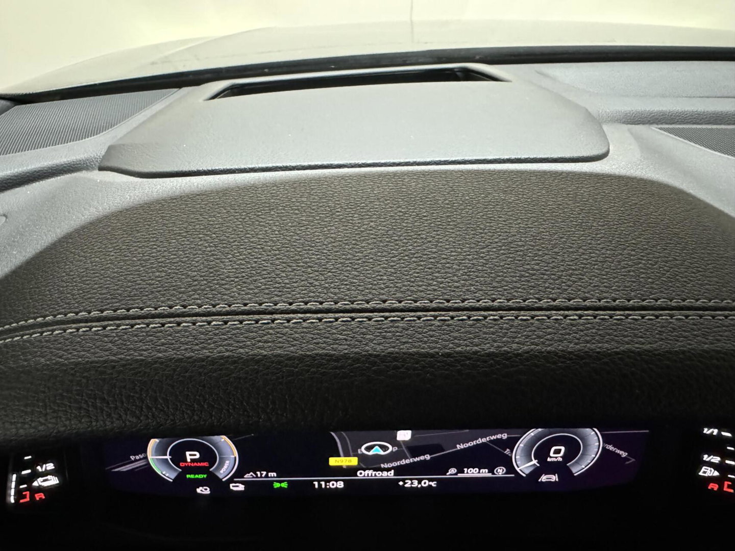 Audi Q8 55 TFSI e quattro S-line Pano Sfeer Luchtver. Trekh.