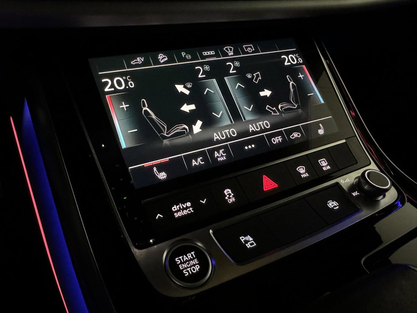 Audi Q8 55 TFSI e quattro S-line Pano Sfeer Luchtver. Trekh.