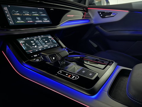 Audi Q8 55 TFSI e quattro S-line Pano Sfeer Luchtver. Trekh.