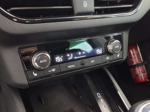 Škoda Kamiq 1.0 TSI Ambition Full-led Navigatie 17'inch lmv