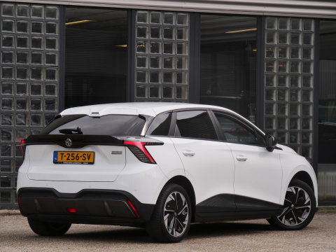 MG Mg4 electric 64kWh LONG RANGE/ NL-AUTO 1STE EIGENAAR/ SOH 95%