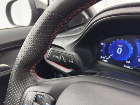 Ford Puma 1.0 EcoBoost Hybrid ST-Line X (INCL-BTW) *LEATHER-FABRIC | ADAPTIVE-CRUISE | FULL-LED | BANG&OLUSEN |  BLIND-SPOT | CAMERA | HEATED-SPORTSEATS | DIGI-COCKPIT | NAVI-FULLMAP | PRIVACY-GLASS | AMBIENT-LIGHT | TOWBAR | 18''A