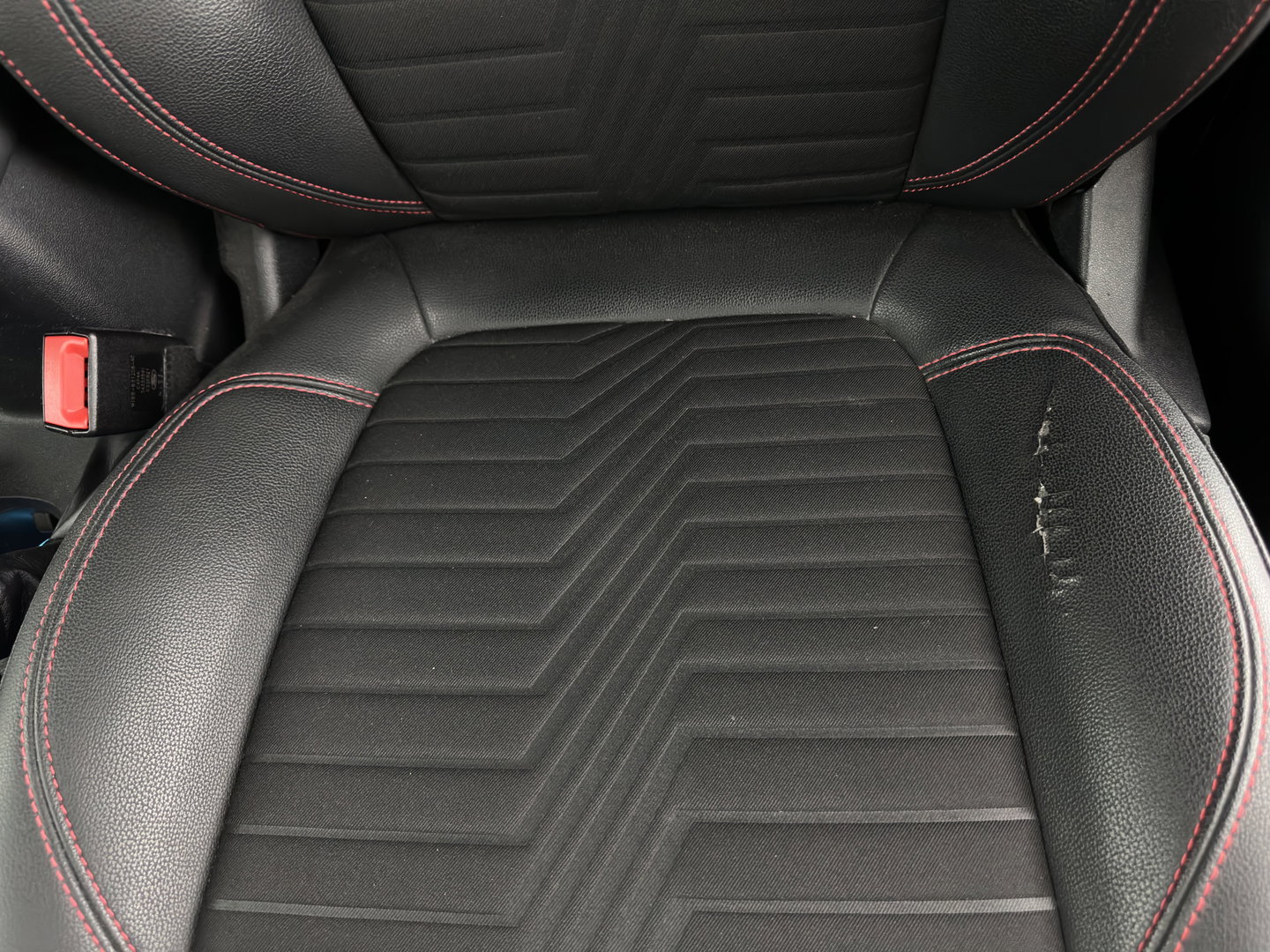 Ford Puma 1.0 EcoBoost Hybrid ST-Line X (INCL-BTW) *LEATHER-FABRIC | ADAPTIVE-CRUISE | FULL-LED | BANG&OLUSEN |  BLIND-SPOT | CAMERA | HEATED-SPORTSEATS | DIGI-COCKPIT | NAVI-FULLMAP | PRIVACY-GLASS | AMBIENT-LIGHT | TOWBAR | 18''A