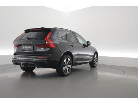 Volvo XC60 2.0 T6 Plug-in hybrid AWD Long Range Plus Dark | Rijklaar | Pano-dak | Trekhaak | 4x Stoel + Stuurverw. | voorruit.verw. | Google |