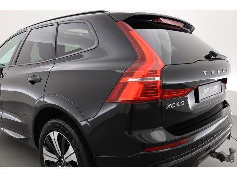 Volvo XC60 2.0 T6 Plug-in hybrid AWD Long Range Plus Dark | Rijklaar | Pano-dak | Trekhaak | 4x Stoel + Stuurverw. | voorruit.verw. | Google |