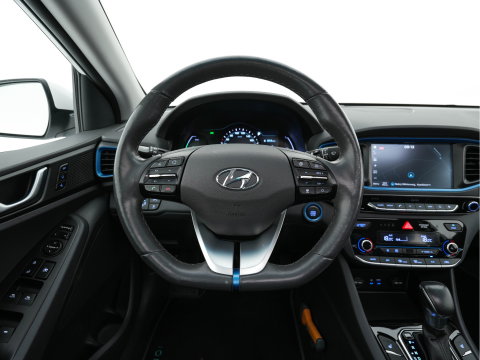 Hyundai IONIQ 1.6 GDi First Edition Aut. *PANO | LEATHER | XENON | ADAPTIVE-CRUISE | MEMORY-PACK | BLIND-SPOT | HEATED-COMFORTSEATS | NAVI-FULLMAP | CAMERA | KEYLESS | ECC | PDC | 15''ALU*
