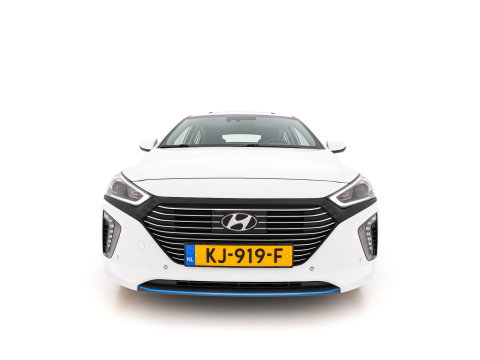 Hyundai IONIQ 1.6 GDi First Edition Aut. *PANO | LEATHER | XENON | ADAPTIVE-CRUISE | MEMORY-PACK | BLIND-SPOT | HEATED-COMFORTSEATS | NAVI-FULLMAP | CAMERA | KEYLESS | ECC | PDC | 15''ALU*