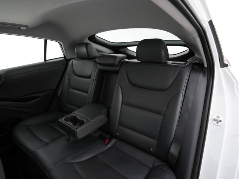 Hyundai IONIQ 1.6 GDi First Edition Aut. *PANO | LEATHER | XENON | ADAPTIVE-CRUISE | MEMORY-PACK | BLIND-SPOT | HEATED-COMFORTSEATS | NAVI-FULLMAP | CAMERA | KEYLESS | ECC | PDC | 15''ALU*
