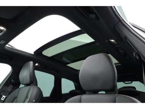 Volvo XC60 2.0 T8 Twin Engine AWD R-Design | Prijs Rijklaar | Vol | Luchtvering | Stoelventilatie | Trekhaak | 21 inch |