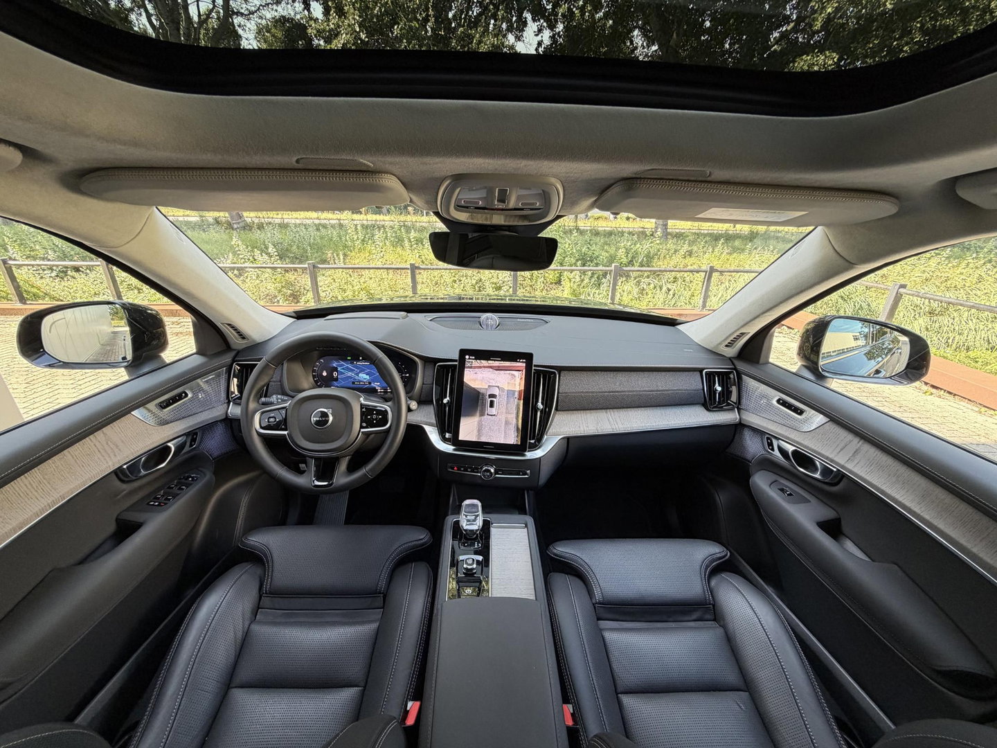 Volvo XC90 2.0 T8 Plug-in hybrid AWD Ultra Dark |Full Option|Pano|B&W|Massage/Ventilatie|Luchtvering|Trekhaak