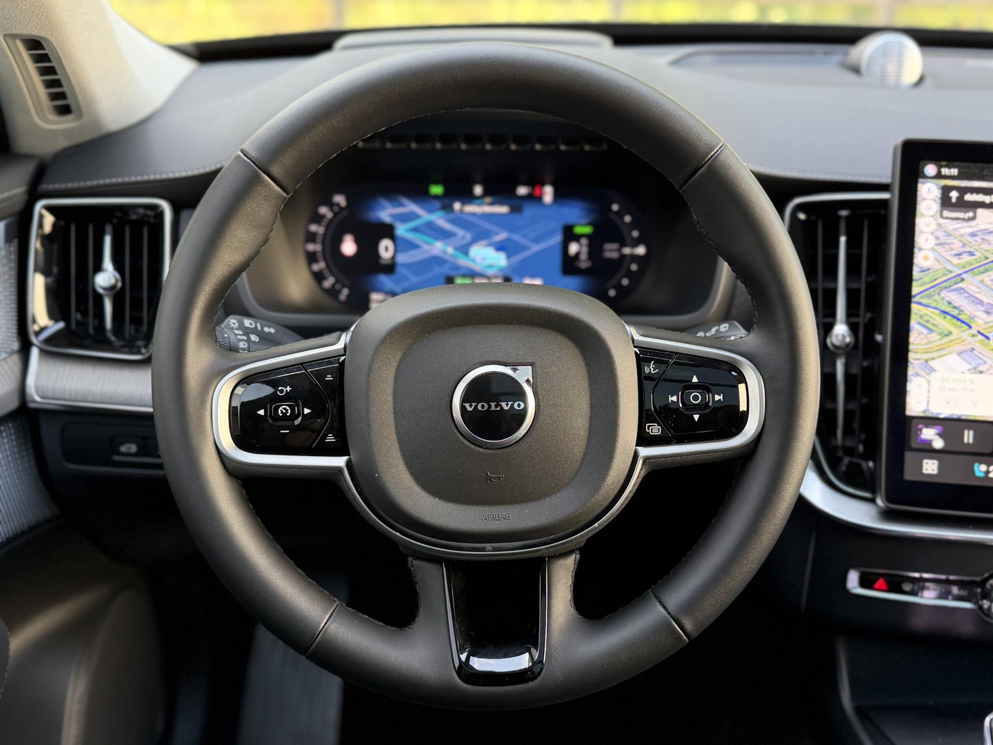 Volvo XC90 2.0 T8 Plug-in hybrid AWD Ultra Dark |Full Option|Pano|B&W|Massage/Ventilatie|Luchtvering|Trekhaak