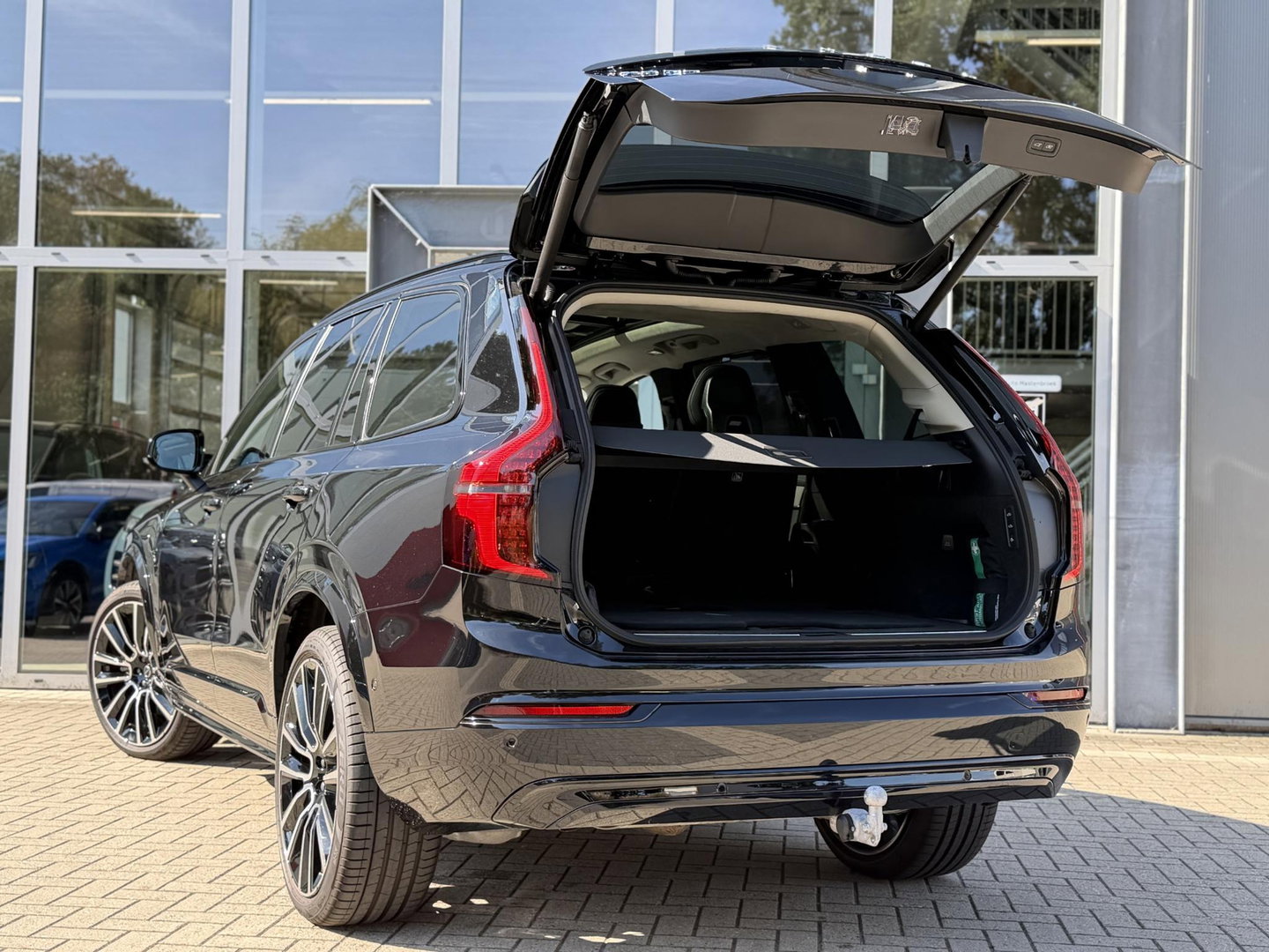 Volvo XC90 2.0 T8 Plug-in hybrid AWD Ultra Dark |Full Option|Pano|B&W|Massage/Ventilatie|Luchtvering|Trekhaak