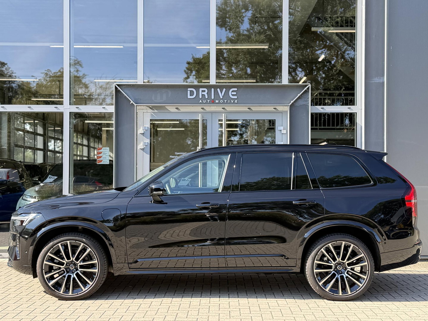 Volvo XC90 2.0 T8 Plug-in hybrid AWD Ultra Dark |Full Option|Pano|B&W|Massage/Ventilatie|Luchtvering|Trekhaak