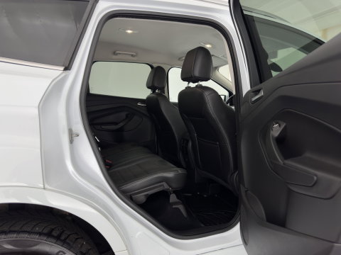 Ford Kuga 1.6 Titanium 4WD Aut. *LEATHER-FABRIC | XENON | HEATED-COMFORTSEATS | NAVI-FULLMAP | KEYLESS | CAMERA | PRIVACY-GLASS | ECC | PDC | CRUISE | 18''ALU | TOWBAR*