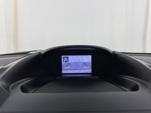 Ford Kuga 1.6 Titanium 4WD Aut. *LEATHER-FABRIC | XENON | HEATED-COMFORTSEATS | NAVI-FULLMAP | KEYLESS | CAMERA | PRIVACY-GLASS | ECC | PDC | CRUISE | 18''ALU | TOWBAR*