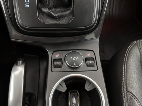 Ford Kuga 1.6 Titanium 4WD Aut. *LEATHER-FABRIC | XENON | HEATED-COMFORTSEATS | NAVI-FULLMAP | KEYLESS | CAMERA | PRIVACY-GLASS | ECC | PDC | CRUISE | 18''ALU | TOWBAR*