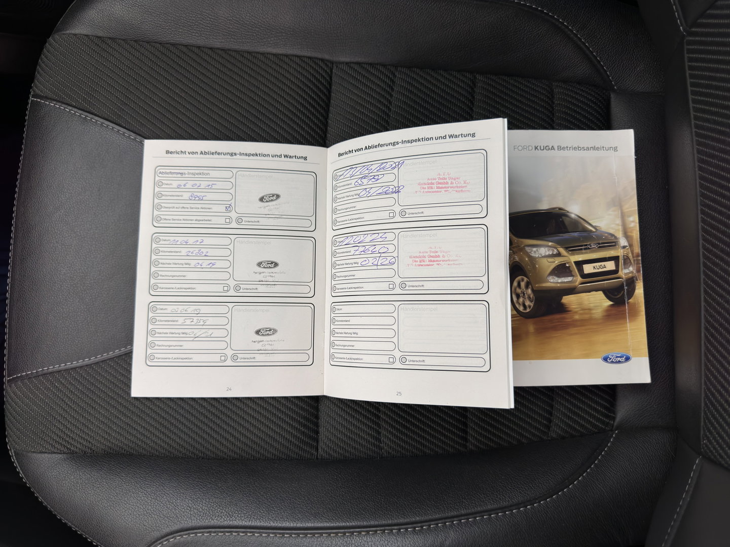 Ford Kuga 1.6 Titanium 4WD Aut. *LEATHER-FABRIC | XENON | HEATED-COMFORTSEATS | NAVI-FULLMAP | KEYLESS | CAMERA | PRIVACY-GLASS | ECC | PDC | CRUISE | 18''ALU | TOWBAR*