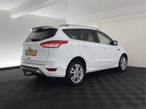 Ford Kuga 1.6 Titanium 4WD Aut. *LEATHER-FABRIC | XENON | HEATED-COMFORTSEATS | NAVI-FULLMAP | KEYLESS | CAMERA | PRIVACY-GLASS | ECC | PDC | CRUISE | 18''ALU | TOWBAR*