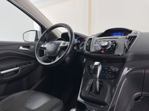 Ford Kuga 1.6 Titanium 4WD Aut. *LEATHER-FABRIC | XENON | HEATED-COMFORTSEATS | NAVI-FULLMAP | KEYLESS | CAMERA | PRIVACY-GLASS | ECC | PDC | CRUISE | 18''ALU | TOWBAR*
