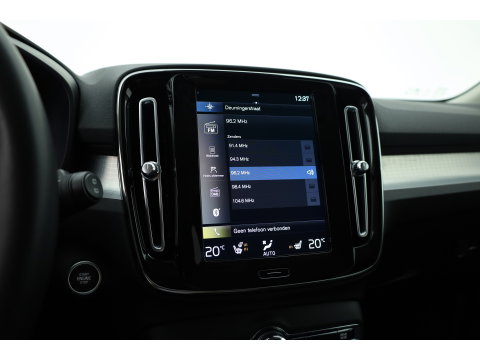 Volvo XC40 1.5 T5 Recharge R-Design | Prijs rijklaar | Trekhaak | Adap. cruise | Blis | Elek. Stoelen | Camera |