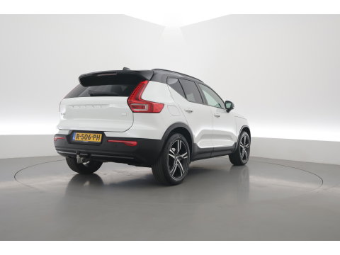 Volvo XC40 1.5 T5 Recharge R-Design | Prijs rijklaar | Trekhaak | Adap. cruise | Blis | Elek. Stoelen | Camera |