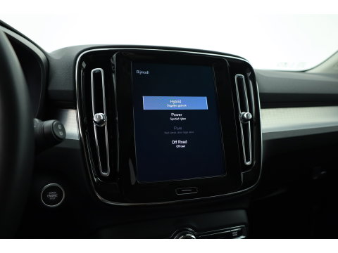 Volvo XC40 1.5 T5 Recharge R-Design | Prijs rijklaar | Trekhaak | Adap. cruise | Blis | Elek. Stoelen | Camera |