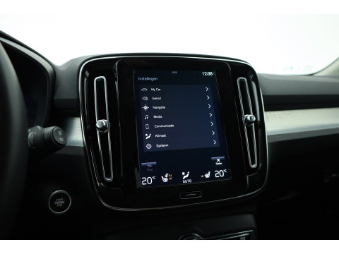 Volvo XC40 1.5 T5 Recharge R-Design | Prijs rijklaar | Trekhaak | Adap. cruise | Blis | Elek. Stoelen | Camera |