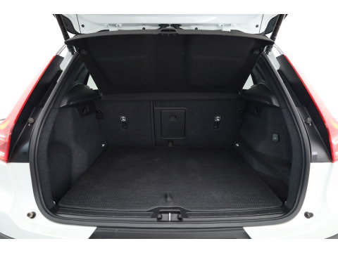 Volvo XC40 1.5 T5 Recharge R-Design | Prijs rijklaar | Trekhaak | Adap. cruise | Blis | Elek. Stoelen | Camera |