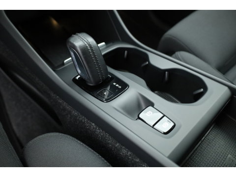 Volvo XC40 1.5 T5 Recharge R-Design | Prijs rijklaar | Trekhaak | Adap. cruise | Blis | Elek. Stoelen | Camera |