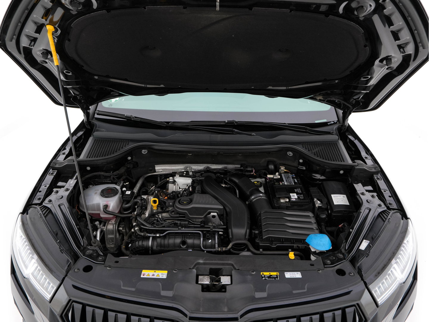Škoda Karoq 1.5 TSI ACT Sportline Business (INCL-BTW) Aut. *PANO | DIGI-COCKPIT | FULL-LED | ADAPTIVE-CRUISE | HEATED-SPORTSEATS | TOPVIEW |  AMBIENTLIGHT | NAVI-FULLMAP | KEYLESS | DAB+ | TOWBAR | PRIVACYGLASS | 18''ALU*
