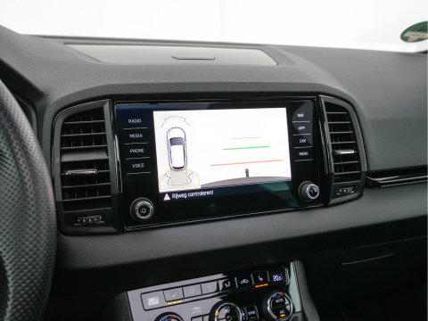 Škoda Karoq 1.5 TSI ACT Sportline Business (INCL-BTW) Aut. *PANO | DIGI-COCKPIT | FULL-LED | ADAPTIVE-CRUISE | HEATED-SPORTSEATS | TOPVIEW |  AMBIENTLIGHT | NAVI-FULLMAP | KEYLESS | DAB+ | TOWBAR | PRIVACYGLASS | 18''ALU*