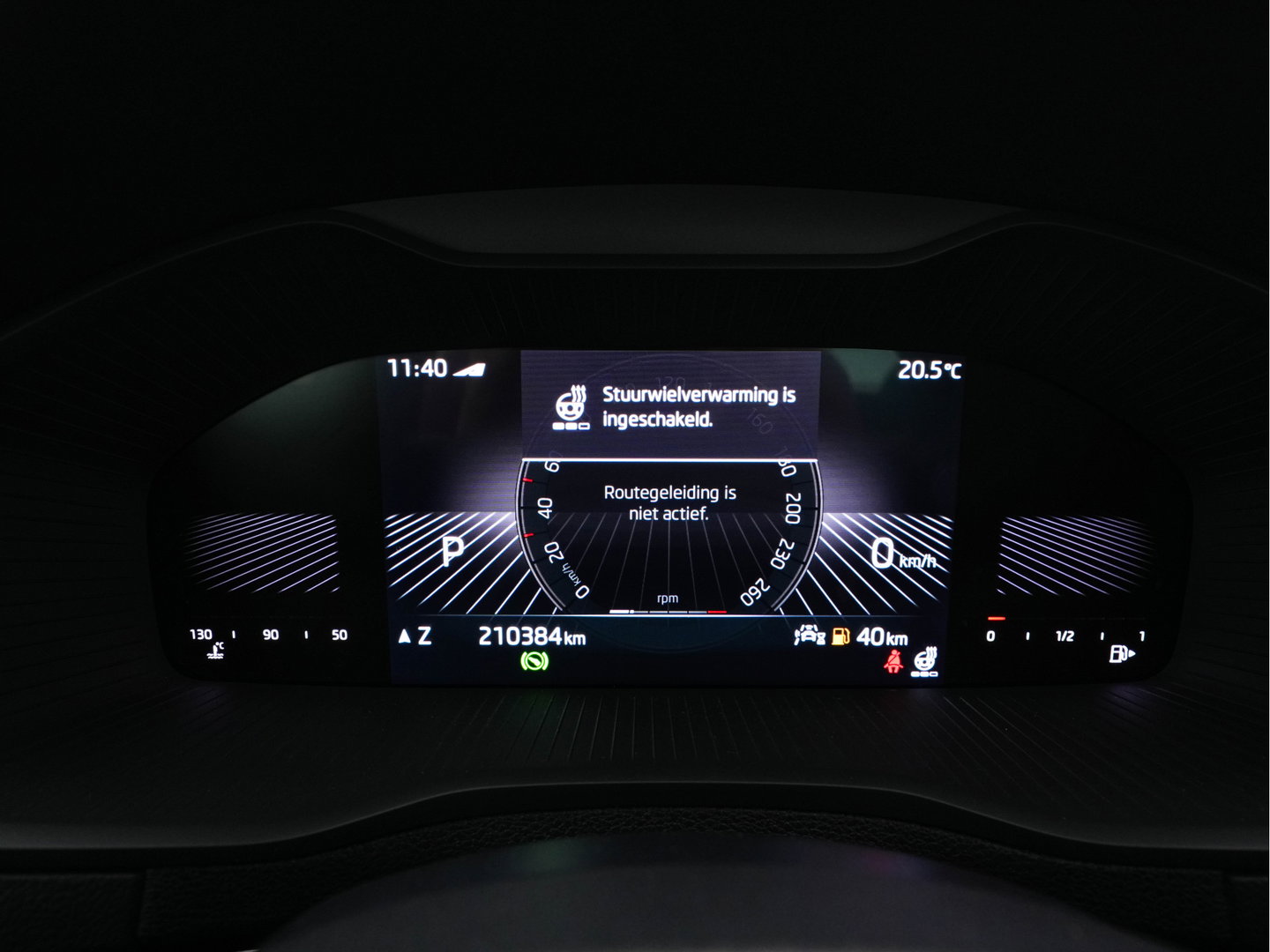 Škoda Karoq 1.5 TSI ACT Sportline Business (INCL-BTW) Aut. *PANO | DIGI-COCKPIT | FULL-LED | ADAPTIVE-CRUISE | HEATED-SPORTSEATS | TOPVIEW |  AMBIENTLIGHT | NAVI-FULLMAP | KEYLESS | DAB+ | TOWBAR | PRIVACYGLASS | 18''ALU*