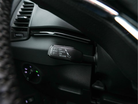 Škoda Karoq 1.5 TSI ACT Sportline Business (INCL-BTW) Aut. *PANO | DIGI-COCKPIT | FULL-LED | ADAPTIVE-CRUISE | HEATED-SPORTSEATS | TOPVIEW |  AMBIENTLIGHT | NAVI-FULLMAP | KEYLESS | DAB+ | TOWBAR | PRIVACYGLASS | 18''ALU*