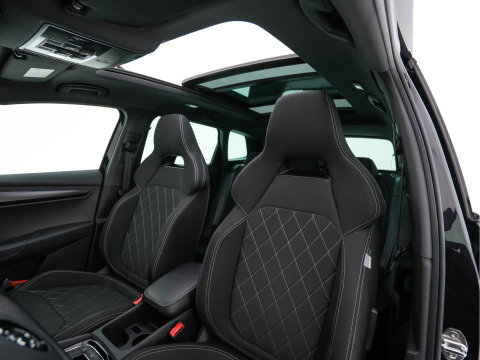 Škoda Karoq 1.5 TSI ACT Sportline Business (INCL-BTW) Aut. *PANO | DIGI-COCKPIT | FULL-LED | ADAPTIVE-CRUISE | HEATED-SPORTSEATS | TOPVIEW |  AMBIENTLIGHT | NAVI-FULLMAP | KEYLESS | DAB+ | TOWBAR | PRIVACYGLASS | 18''ALU*