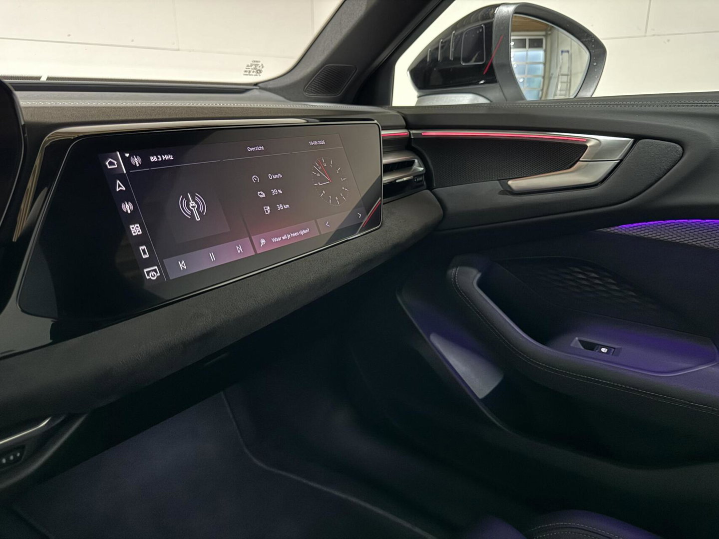 Audi A5 Avant 2.0 e-hybrid quattro S-Line Competition Pano 360° RS-Seats Passenger display