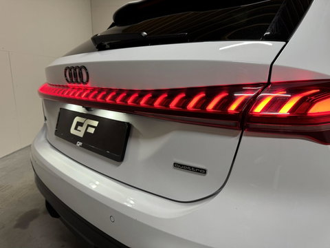 Audi A5 Avant 2.0 e-hybrid quattro S-Line Competition Pano 360° RS-Seats Passenger display