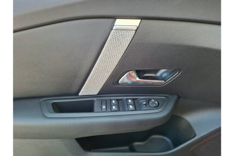 Citroën C4 1.2 PT. MAX AUTOMAAT 130PK NAVI LMV PDC-CAMERA TWO-TONE