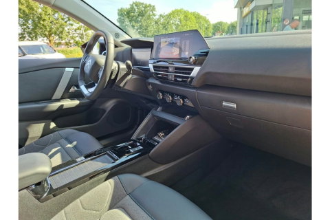 Citroën C4 1.2 PT. MAX AUTOMAAT 130PK NAVI LMV PDC-CAMERA TWO-TONE