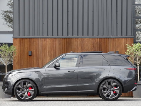 Land Rover Range Rover Sport P440e Dynamic SE / 23" Carbon / Meridian / Matrix / 2024 / 360°