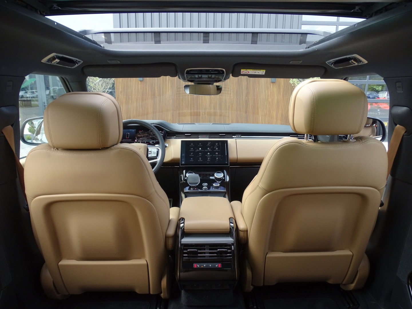 Land Rover Range Rover Sport P440e Dynamic SE / 23" Carbon / Meridian / Matrix / 2024 / 360°