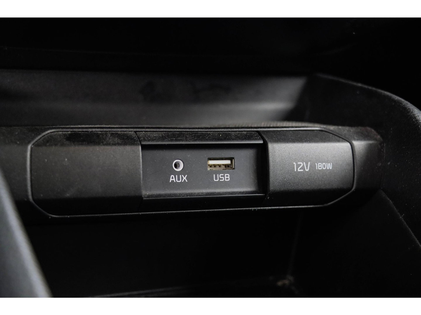 Kia Stonic 1.0 T-GDi DynamicLine | Camera | Navigatie | Trekhaak | Cruise Control